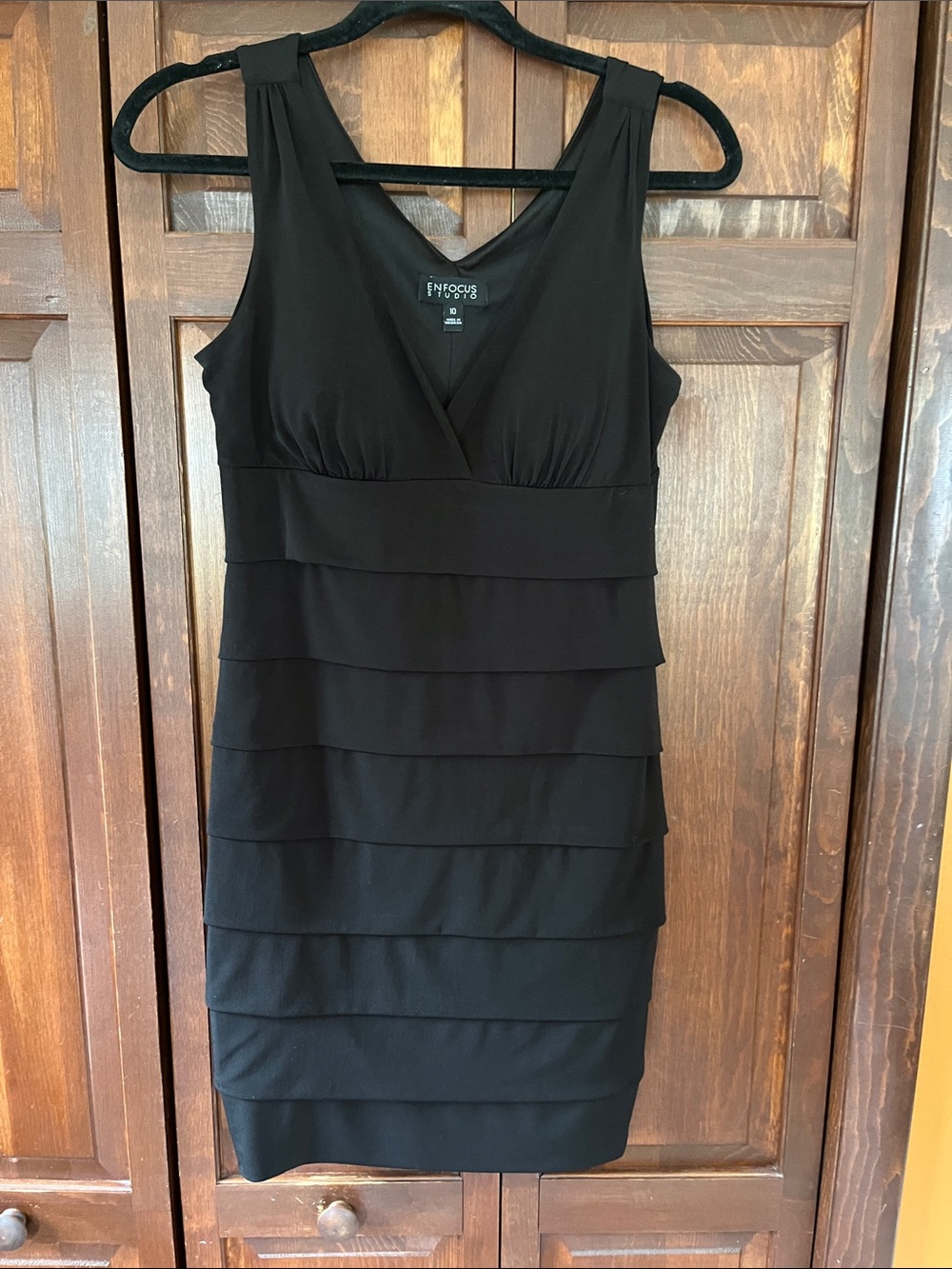 Enfocus Studio Black Sleeveless V-Neck Tiered Mini Dress